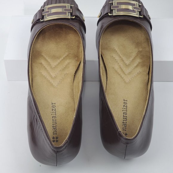 Naturalizer Brown With Hardware Preppy Slip-On Rounded Toe Flats Size 7 1/2M - Picture 10 of 16
